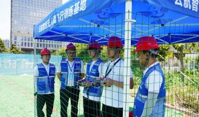 深圳云航智创无人机培训学校轮播4