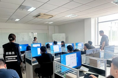 郑州三维圈低空飞行培训基地轮播4