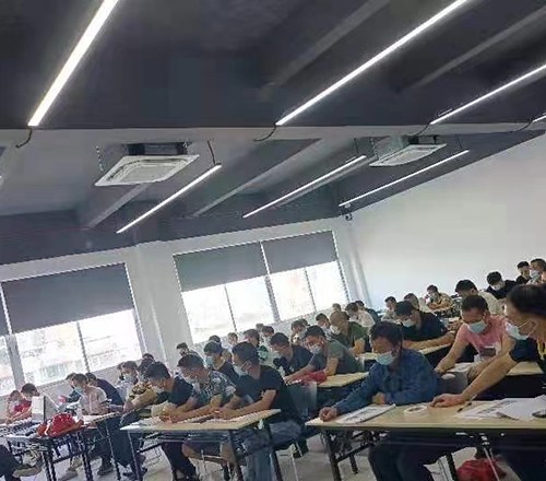 佛山安丰技能培训学校轮播3