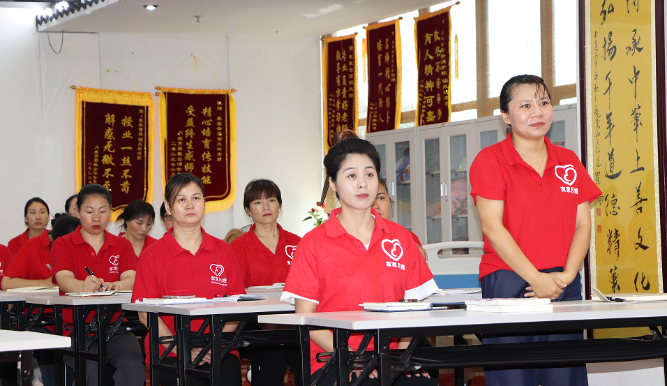 深圳家家母婴培训学院相册3
