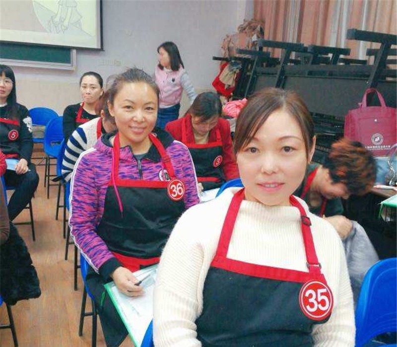 深圳娘家人母婴服务培训学校轮播4