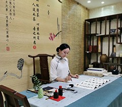 南京卿美礼韵礼仪学院轮播1