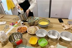 南京爱宠爱·高端宠物烘焙教室轮播4