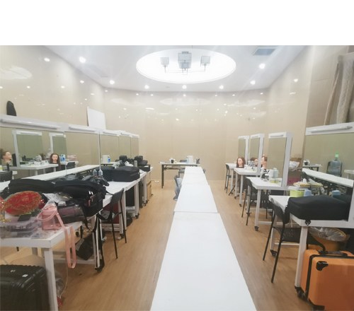 北京易茗造型艺术学校相册1