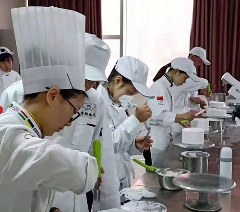 郑州华焙西点培训学校轮播5