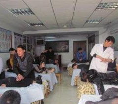 长沙潍坊国际针灸推拿职业学校轮播2