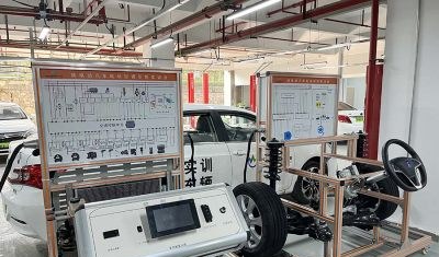 深圳通达汽车维修培训学校轮播4