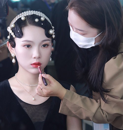 合肥徽尚高端化妆摄影美学艺术培训中心轮播3