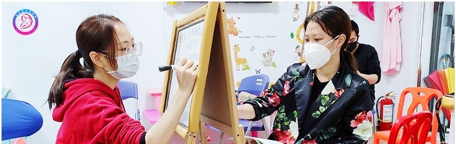 宛之云小儿推拿辨证培训学校轮播4
