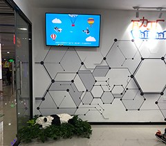 深圳瓦力工厂编程培训中心轮播3
