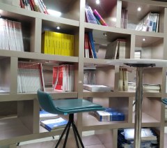 深圳新启源教育轮播2