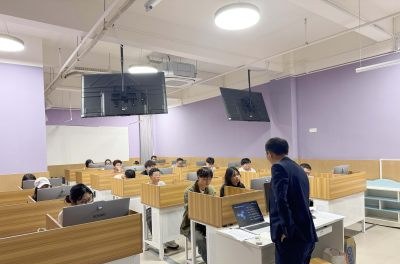 深圳百思鸿状教育轮播3