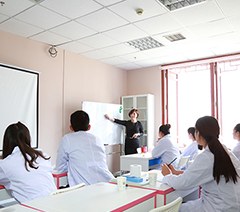 上海变美丽半永久定妆培训中心轮播2