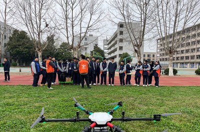 江阴天钥航空无人机培训中心轮播3