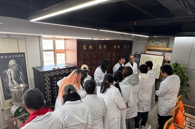 陕西振飞医学教育轮播4