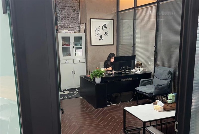 西安臻爱化妆培训学校轮播4
