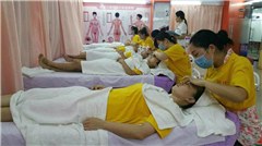 深圳时代美容培训学校轮播3