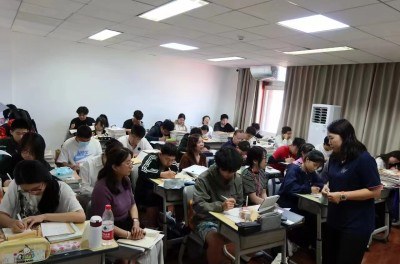北京德馨高中轮播5