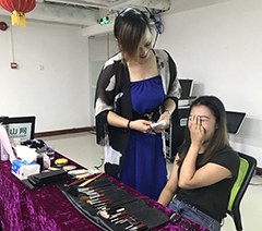 珠海爱尚国际美妆培训学校轮播5