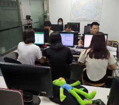深圳聚力创新电商培训学校轮播2