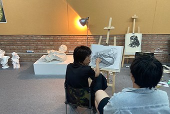 北京惊鸿画室轮播3