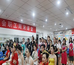 江阴金莎美容化妆美甲学校轮播4