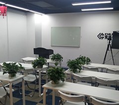 上海克洛伊半永久美业学院轮播3