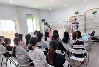广州形象设计化妆培训班