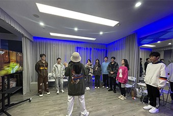 深圳艺术加培训学校轮播5