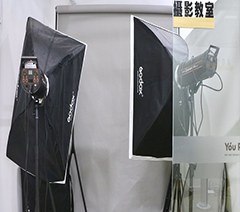 武汉由如国际艺术作品集中心轮播1