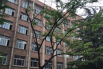 济南震华学校轮播3
