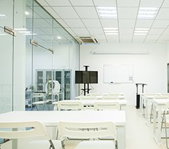 上海芮裔化妆半永久培训学校轮播3