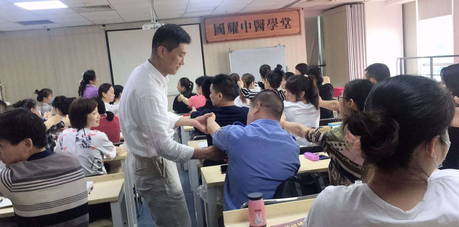 国耀中医学堂环境