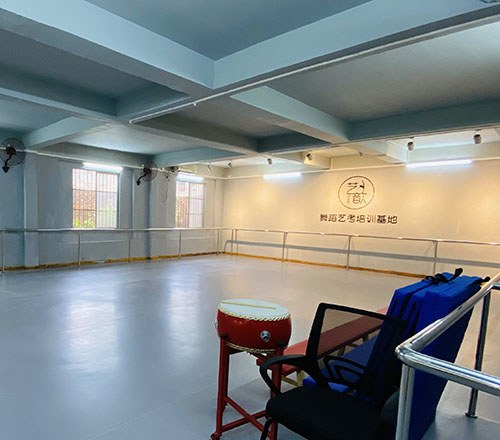 南宁艺歆舞蹈培训学校相册3