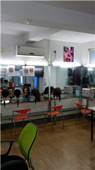 欣彤化妆培训学校轮播3