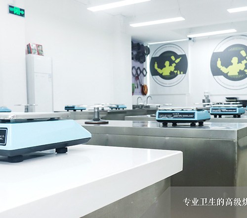 佛山展翅调酒咖啡西点培训学校相册2