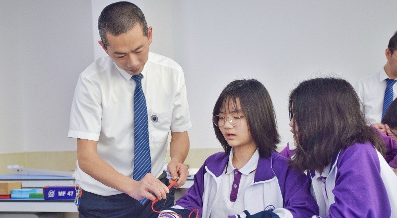 东莞市北辰高级中学轮播3