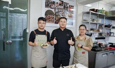 深圳瑞仲餐饮培训学校轮播5