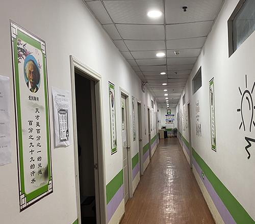 深圳天天进复读学校环境