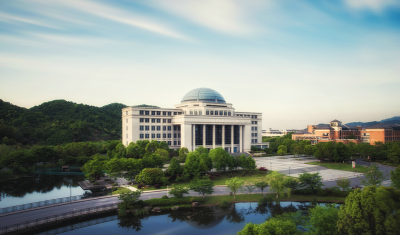 浙江工业大学国际学院轮播3