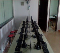 深圳华明职业技能培训轮播3