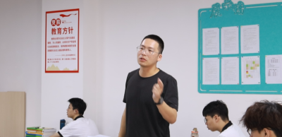 广州增城华茗联考辅导中心轮播4