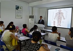 深圳百康培训学院轮播4