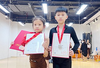 深圳荔枝舞蹈教育轮播5