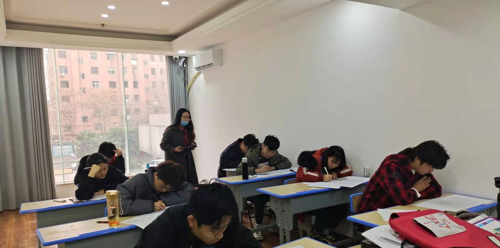 郑州智恩高考学校轮播4