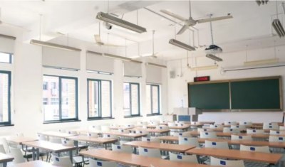 浙江工业大学国际学院轮播4
