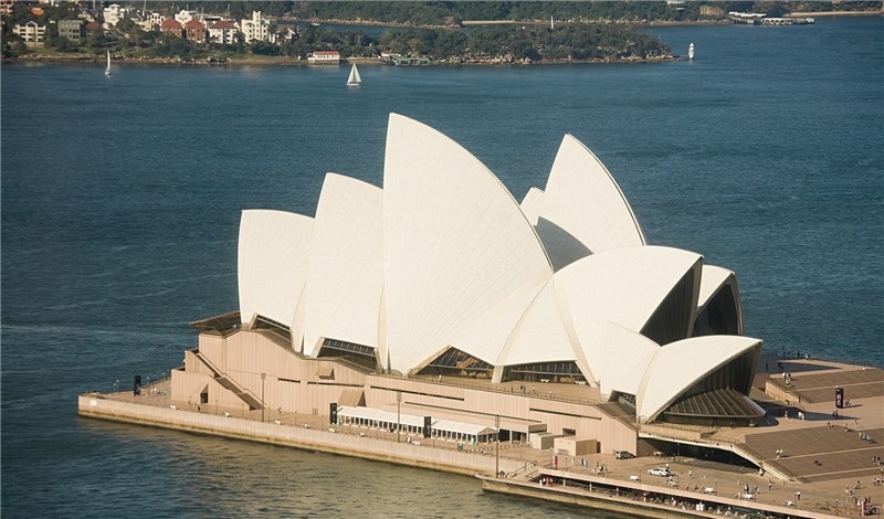 蒙柏顿留学轮播5