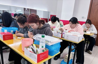 创影职业技能培训学校轮播2