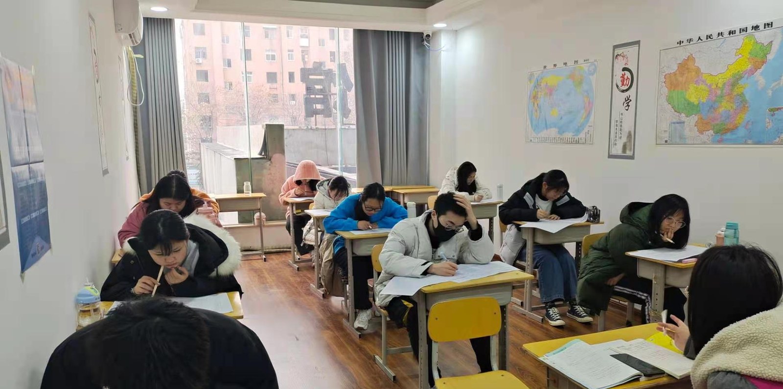 郑州智恩高考学校轮播2