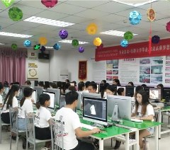 深加速培训学校轮播1